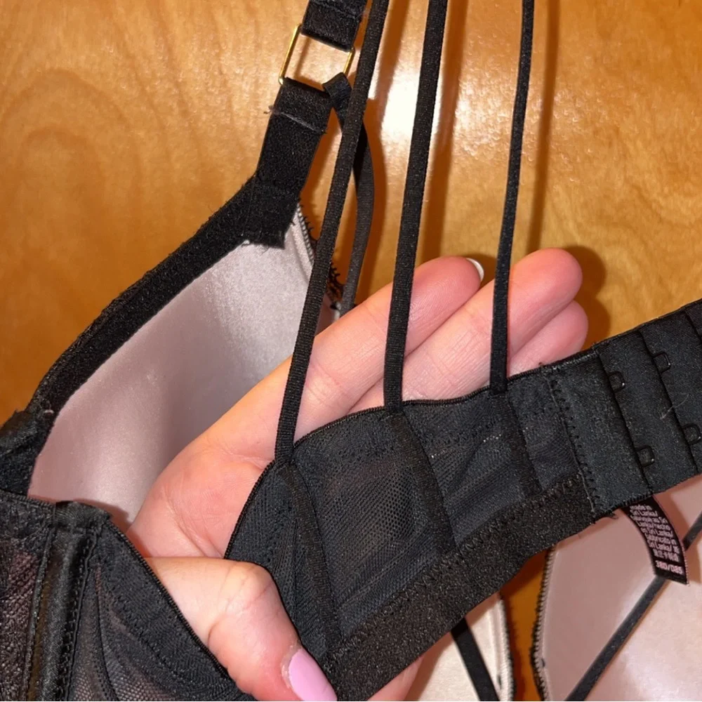 Victorias Secret Bra - Picture 6 of 9